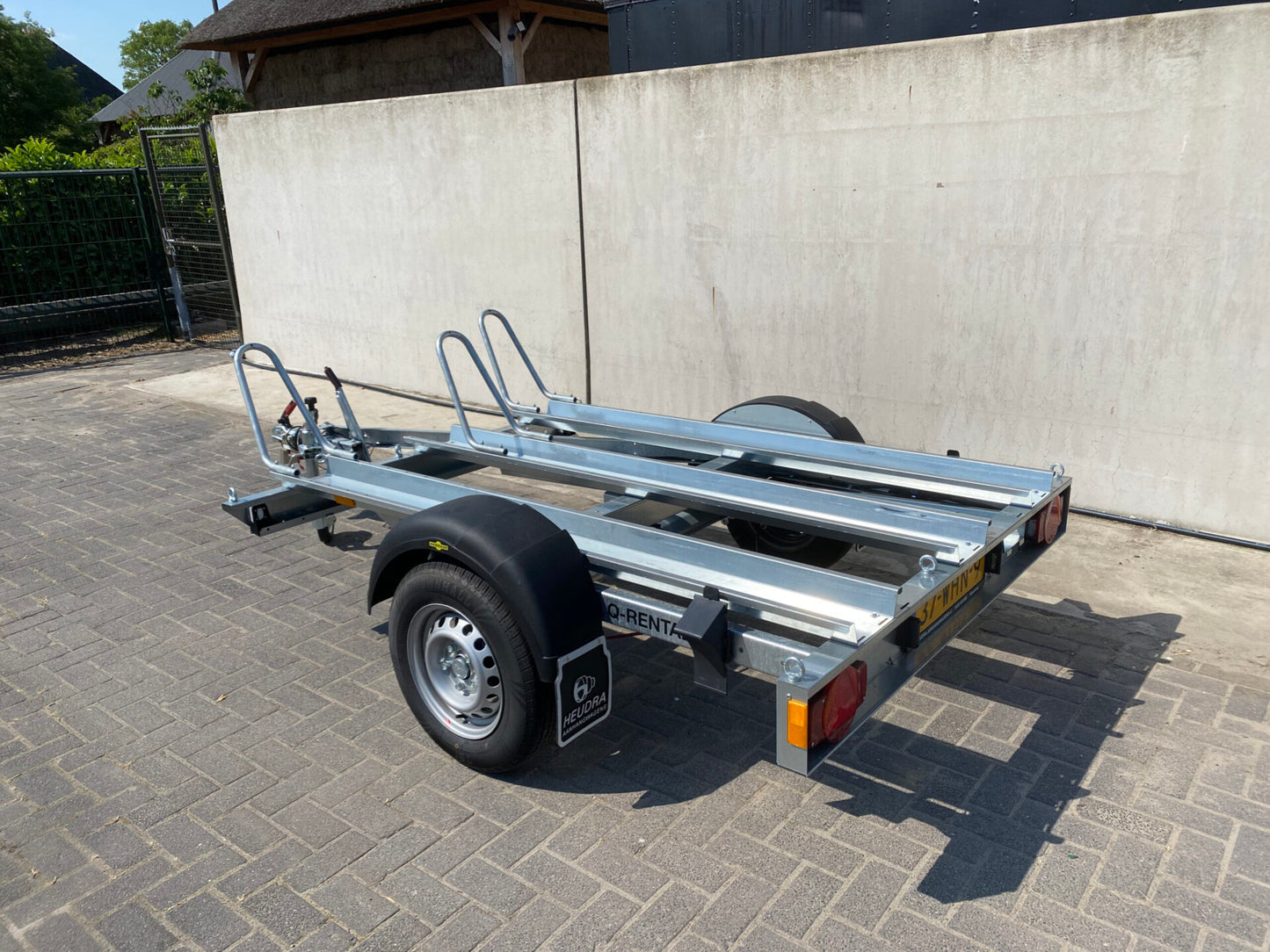 Motortrailer geremd