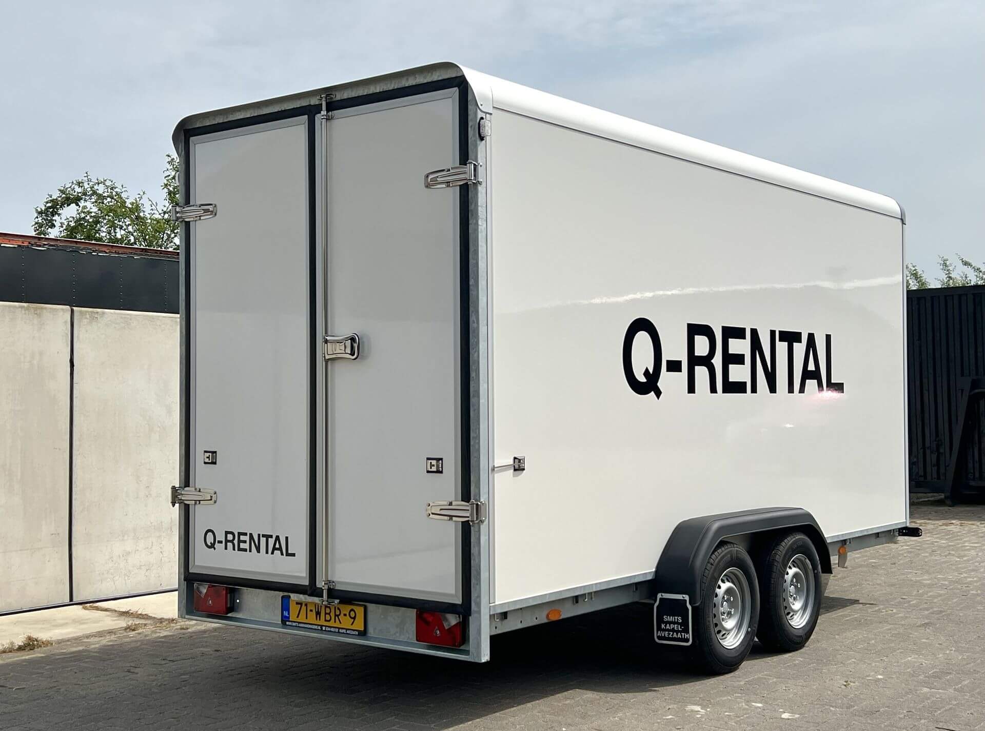 Gesloten aanhanger2 verhuur Q-Rental Rosmalen 2